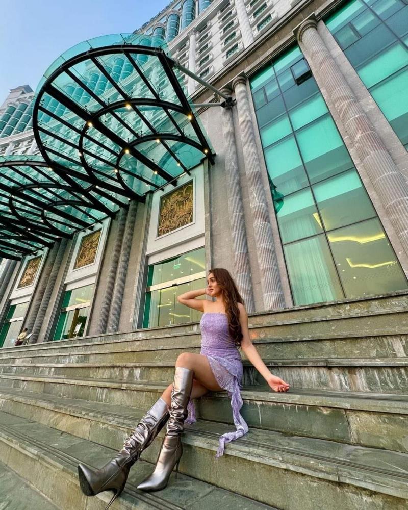 tanya-sharma-is-a-sight-to-behold-in-white-dress